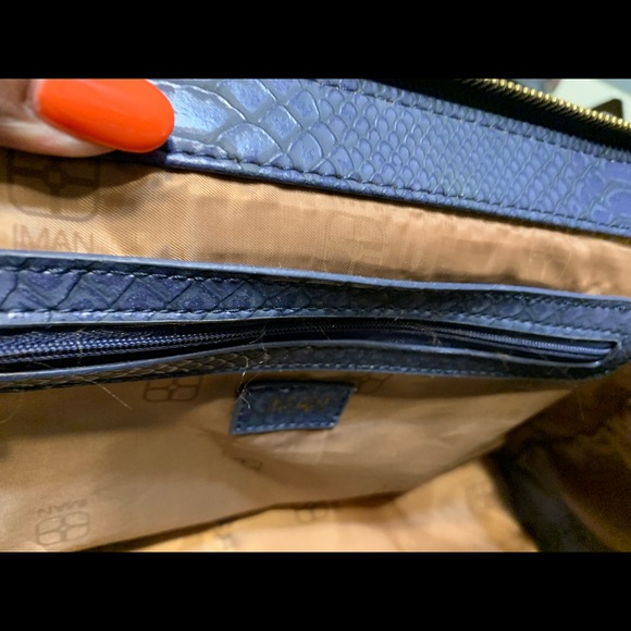 IMAN BLUE LEATHER HANDBAG - Picture 6 of 6